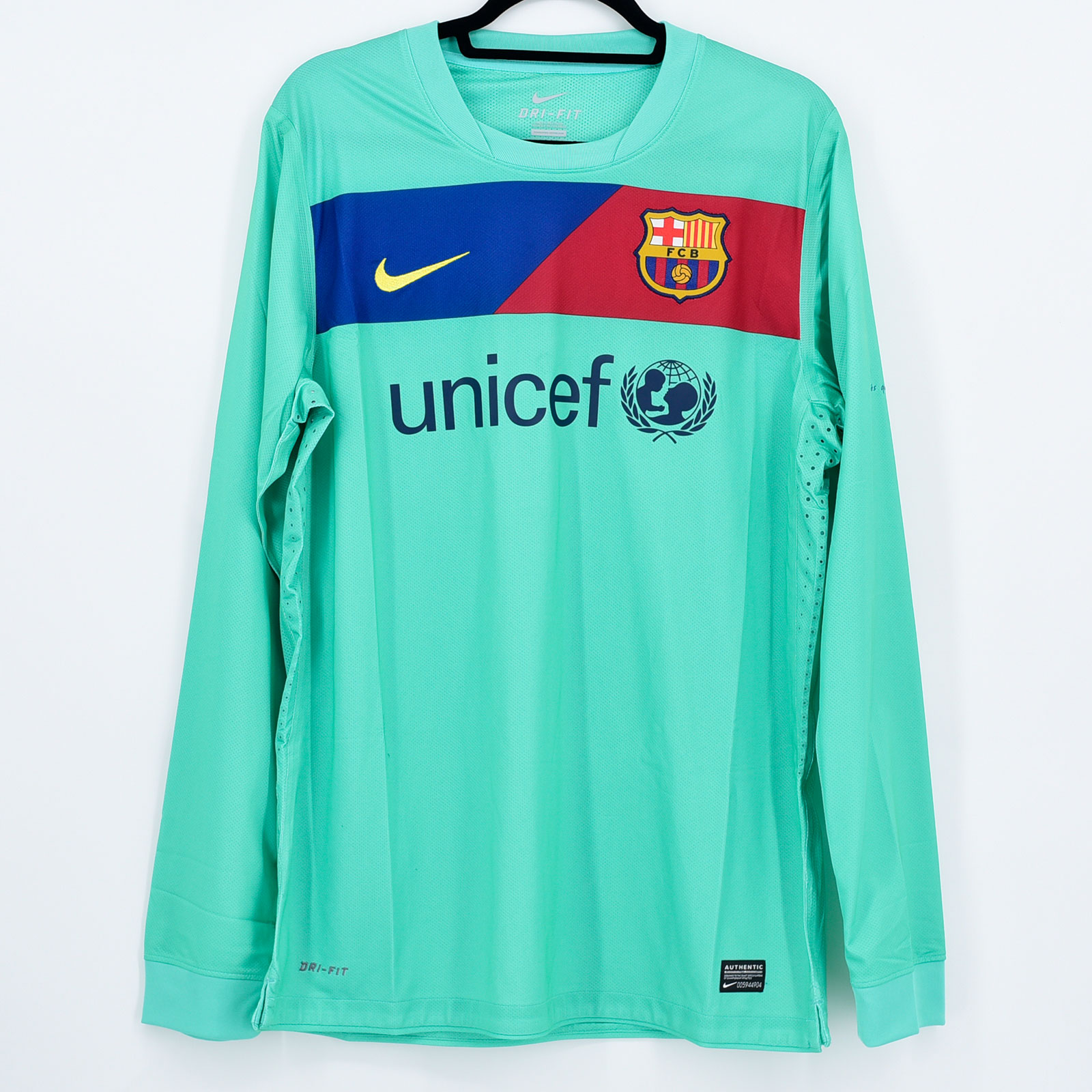 Barcelona Retro Away Long Sleeve Jersey 10/11